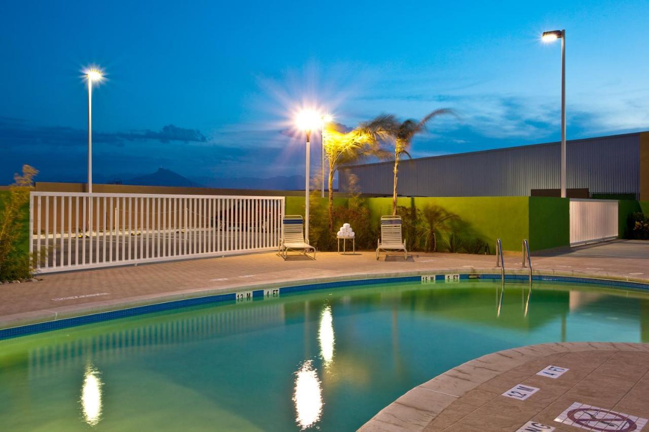 Holiday Inn Express & Suites Monterrey Aeropuerto By Ihg Apodaca Zewnętrze zdjęcie